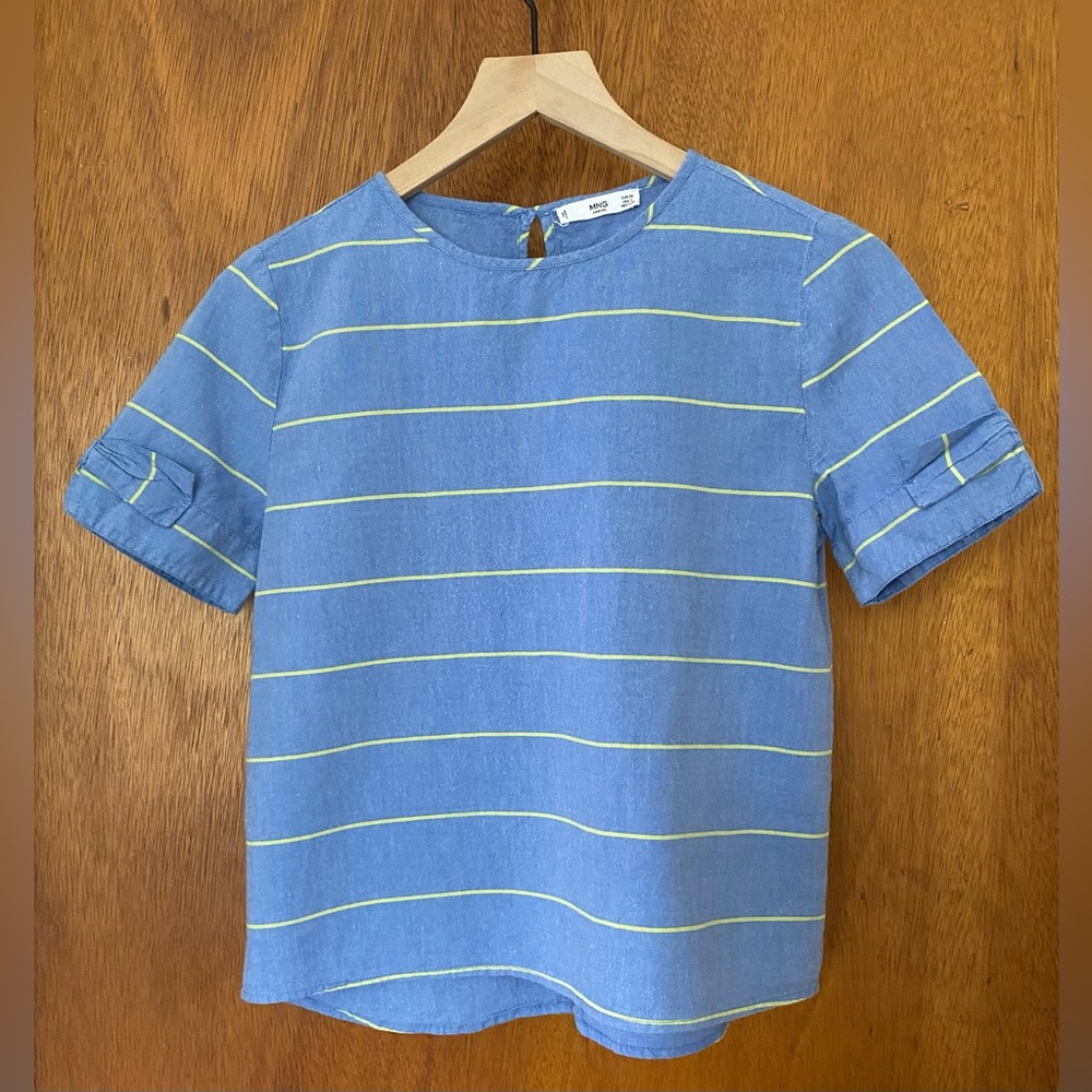 Linen cotton top with yellow stripes, shoulder and back details.
